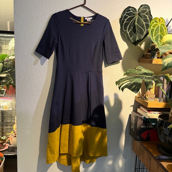 Boden Wren Ponte Midi Dress - Picture 2 of 9